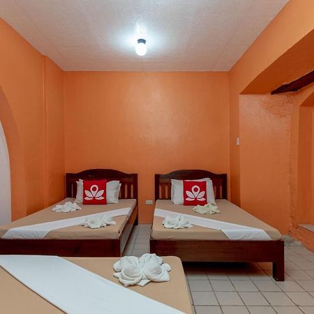 Zen Rooms Calle Crisologo Vigan Dış mekan fotoğraf