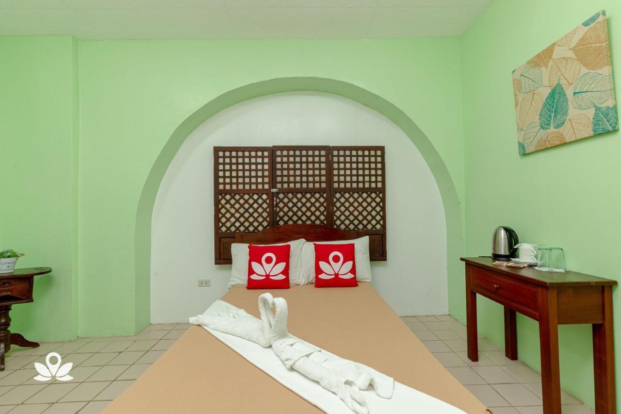 Zen Rooms Calle Crisologo Vigan Dış mekan fotoğraf