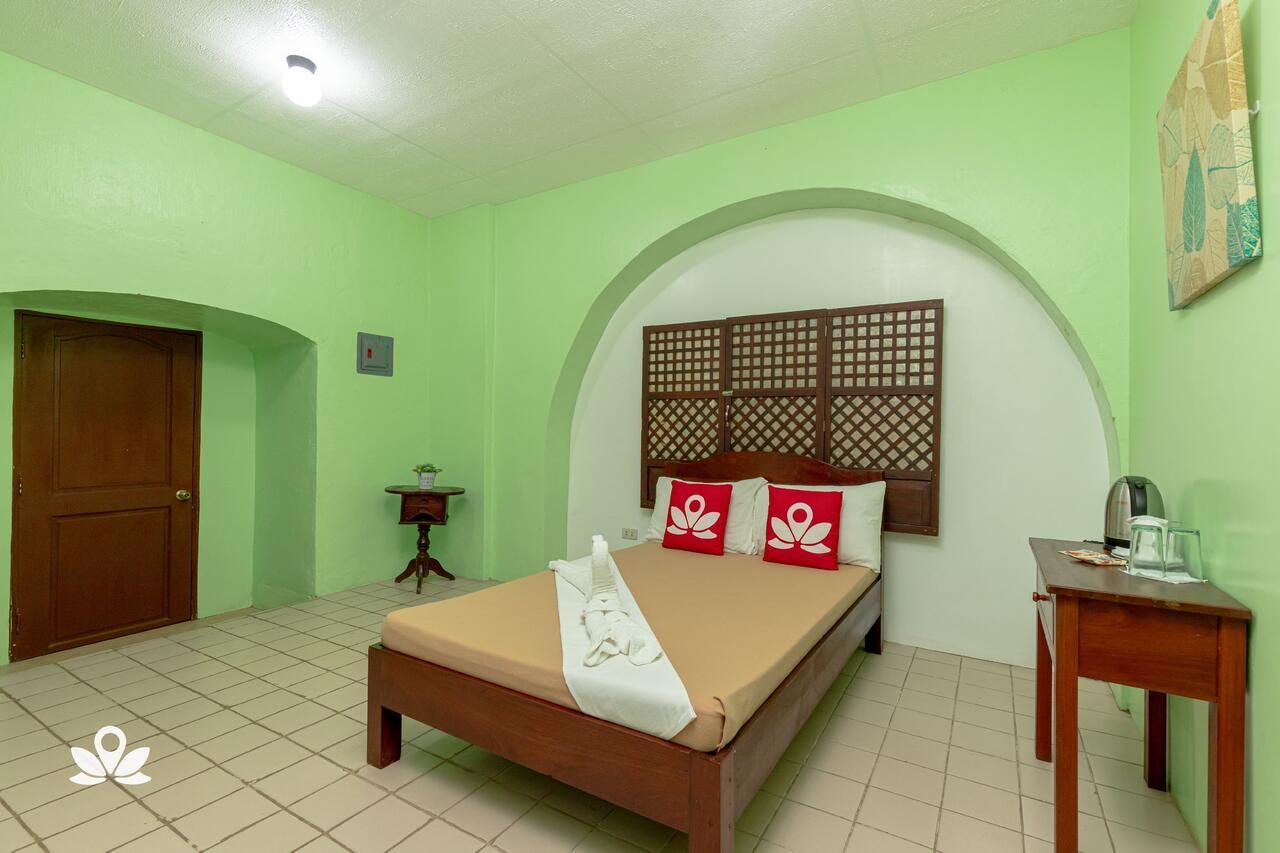 Zen Rooms Calle Crisologo Vigan Dış mekan fotoğraf