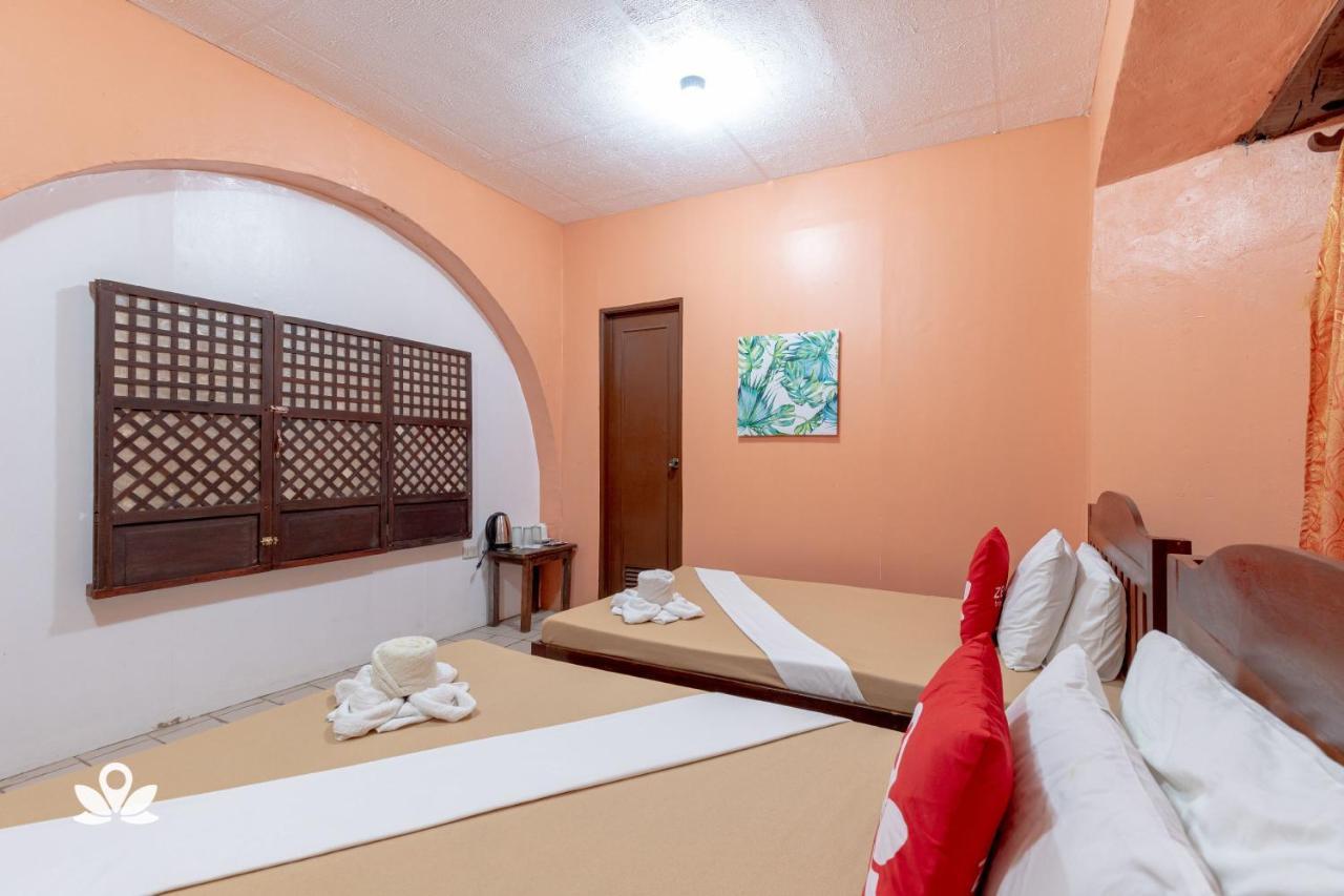 Zen Rooms Calle Crisologo Vigan Dış mekan fotoğraf